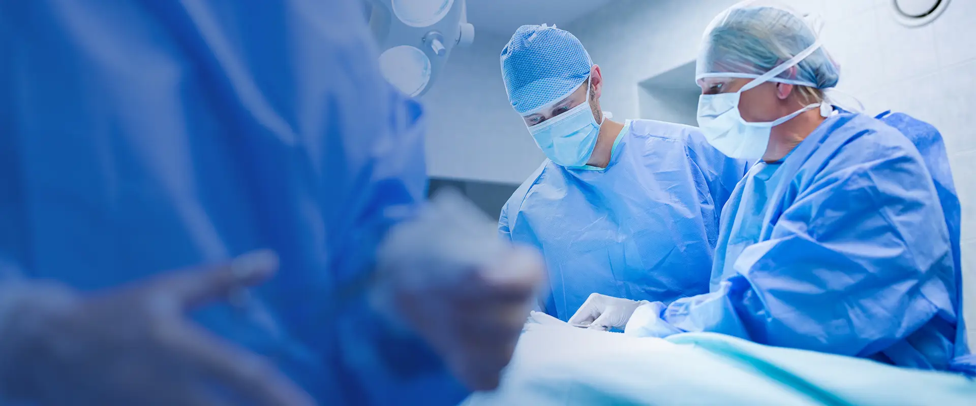 Cak Cung Cấp Các dụng cụ phẫu thuật được thiết kế chính xác, từ nội soi ổ bụng và chăm sóc vết thương đến nội soi, cung cấp các giải pháp vô trùng, tiện dụng và tiết kiệm chi phí cho các nhà cung cấp dịch vụ chăm sóc sức khỏe trên toàn thế giới.