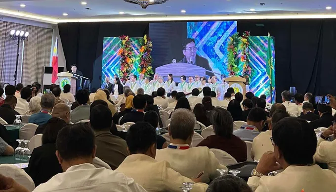 Hội nghị Đại Học phẫu thuật Philippine (pcs)